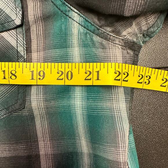 Rock & Republic Checked Western Style Button Down Size L - Picture 6 of 7